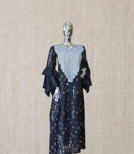 Yimi Collection Boubou Kaftan: Embroidered Charm with Stunning Crystal Embellishments